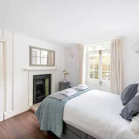 Ainslie'S Apartment Belvedere Bath Bagian luar foto