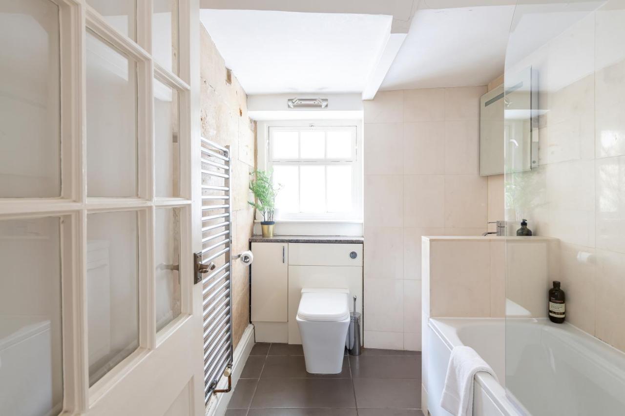 Ainslie'S Apartment Belvedere Bath Bagian luar foto